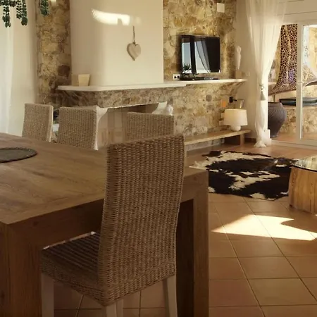 Sleeps 10 Pool Wifi Villa *